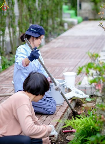 ภาพ No.137082:การเตรียมงาน ขุมหลุมเพื่อพิธีฝังลูกนิมิต ณ วัดพระธรรมกายโทชิหงิ ประเทศญี่ปุ่น วันพฤหัสบดีที่ 16 พฤษภาคม พ.ศ. 2567