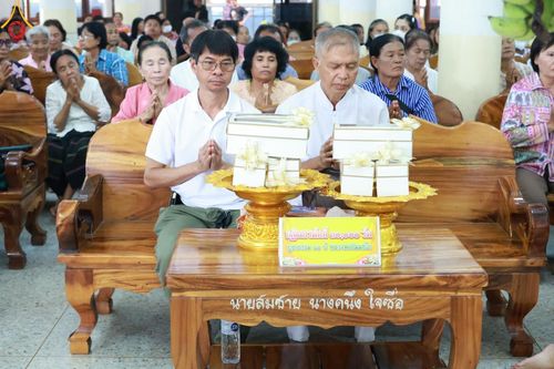 ภาพ No.168541:พิธีทอดกฐิน ณ วัดศรีประทุนทอง จ.สุพรรณบุรี ในโครงการกฐินสามัคคีทั่วไทย 30,000 วัด บูชาธรรม 80 ปี หลวงพ่อธัมมชโย โดยคณะศิษยานุศิษย์วัดพระธรรมกาย วันที่ 20 ตุลาคม พ.ศ. 2567