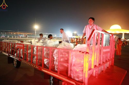 ภาพ No.123311:V.25 ชิตังเม การเตรียมงาน เก็บงาน การรับบุญของเจ้าหน้าที่หน่วยงานต่างๆ เพื่อโครงการธรรมยาตรา กตัญญูบูชา มหาปูชนียาจารย์ พระมงคลเทพมุนี (สด จนฺทสโร) พระผู้ปราบมาร อนุสรณ์สถาน 7 แห่ง ปีที่ 12 ระหว่างวันที่ 2 - 31 มกราคม พ.ศ.2567