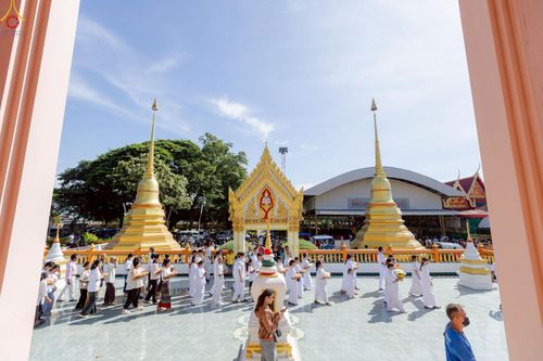 ภาพ No.266510:วันที่ 25 ตุลาคม พ.ศ. 2568 พิธีทอดกฐินสามัคคีทั่วไทย ณ วัดสว่างอารมณ์ ต.ป่าโมก อ.ป่าโมก จ.อ่างทอง โดยคณะศิษยานุศิษย์ บูชาธรรม 81 ปี หลวงพ่อธัมมชโย