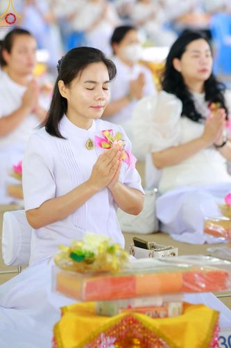 ภาพ No.211851:วันเสาร์ที่ 15 มีนาคม พ.ศ. 2568 พิธีถวายภัตตาหารเมนูสวรรค์ เพื่อการบรรลุธรรม ณ หอฉันคุณยายฯ วัดพระธรรมกาย