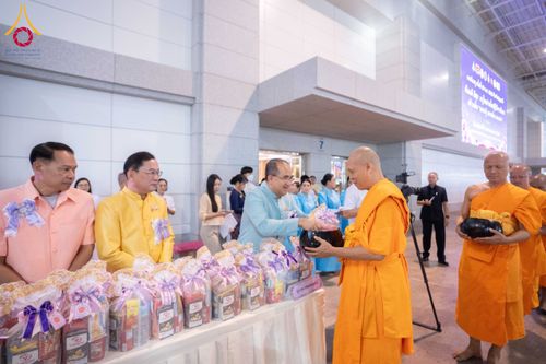 ภาพ No.196008:ผู้ว่าปทุมฯ เปิดงานวันครู ครั้งที่ 69 พ.ศ. 2568 จังหวัดปทุมธานี “เรียนดี มีความสุข : ครูไทยร่วมใจปฏิวัติการศึกษา เด็กฉลาดคิด ฉลาดทำ” ณ วัดพระธรรมกาย - รวมใจระลึกถึงพระคุณบูรพาจารย์ ยกย่องเชิดชูเกียรติผู้ประกอบวิชาชีพทางการศึกษาที่ประกอบคุณงามความดี 