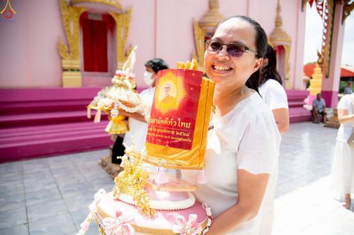 ภาพ No.253321:วันที่ 12 ตุลาคม พ.ศ. 2568 พิธีทอดกฐินสามัคคีทั่วไทย 30,000 วัด โดยคณะศิษยานุศิษย์ บูชาธรรม 81 ปี หลวงพ่อธัมมชโย ณ วัดกลางทุ่ง อ.มหาราช จ.พระนครศรีอยุธยา