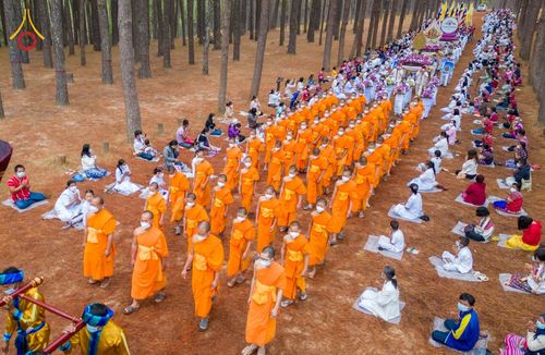 ภาพ No.76289:พิธีต้อนรับสัญญาบัตร - พัดยศ   พระวชิรกิจโสภณ  ณ อุโบสถวัดบ้านขุน ตำบลบ่อหลวง อำเภอฮอด จังหวัดเชียงใหม่ วันศุกร์ที่ ๑๗ เดือน กุมภาพันธ์ พุทธศักราช ๒๕๖๖