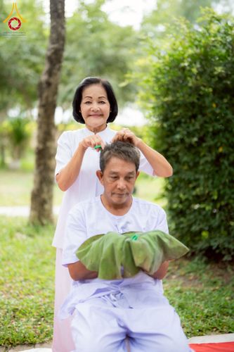 ภาพ No.278206:วันศุกร์ที่ 5 ธันวาคม พ.ศ. 2568 (วันพ่อแห่งชาติ) พิธีบรรพชาอุปสมบทหมู่ธรรมทายาท จำนวน 16 รูป โครงการบรรพชาอุปสมบทหมู่ รุ่นบูชาธรรมมหาปูชนียาจารย์ ประจำปี 2568  ณ ศูนย์ปฏิบัติธรรมและอบรมเยาวชนพระนครศรีอยุธยา จ.พระนครศรีอยุธยา