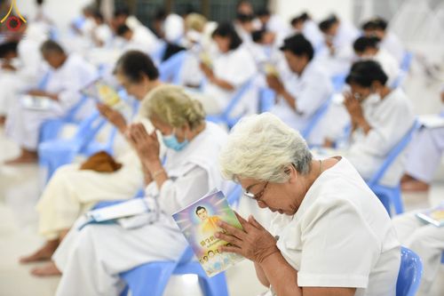 ภาพ No.153895:โครงการอบรมอุบาสก อุบาสิกาแก้ว รุ่นที่ 1 ตัวแทนทอดกฐินสามัคคีทั่วไทย 30,000 วัด บูชาธรรม 80 ปี หลวงพ่อธัมมชโย ระหว่างวันที่ 6-8 กันยายน พ.ศ. 2567 ณ ศูนย์ปฏิบัติธรรมสระบุรี อ.พระพุทธบาท จ.สระบุรี