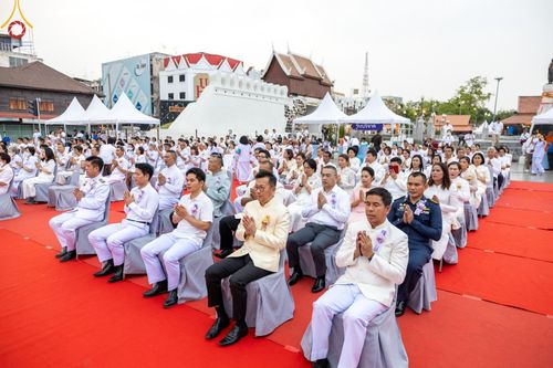 ภาพ No.126296:พิธีทำบุญเมืองนครราชสีมา ฉลอง 556 ปี ตักบาตรพระ 10,000 รูป ในวันเสาร์ที่ 2 มีนาคม พ.ศ.2567 ณ อนุสาวรีย์ท้าวสุรนารี จ.นครราชสีมา จัดโดย คณะสงฆ์จังหวัดนครราชสีมา ร่วมกับสำนักงานจังหวัดนครราชสีมา