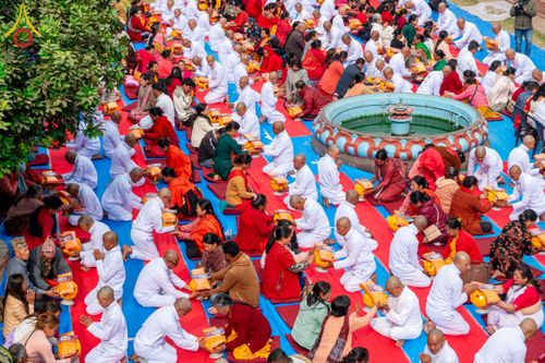 ภาพ No.209732:วันที่ 28 กุมภาพันธ์ พ.ศ.2568 พิธีเปิดโครงการบวชสามเณร พิธีถวายไทยธรรม พิธีขอขมามอบผ้าไตร  ณ เมืองปาตัน ประเทศเนปาล