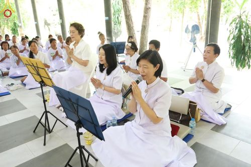 ภาพ No.152374:พิธีมอบสไบแก้ว โครงการอบรมอุบาสิกาแก้วจังหวัดบุรีรัมย์รุ่นที่ 1 วันที่ 6-8 กันยายน พ.ศ. 2567