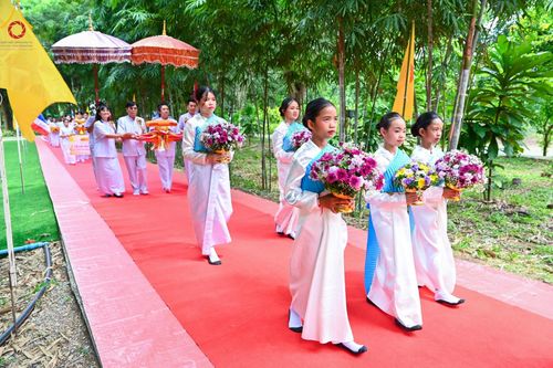 ภาพ No.171307:พิธีทอดกฐินพระนานาชาติเพื่อสร้างทุกสิ่ง  ณ ศูนย์ฝึกอบรมพุทธบุตรนานาชาติ อ.กบินทร์บุรี จ.ปราจีนบุรี วันที่ 27 ตุลาคม พ.ศ. 2567