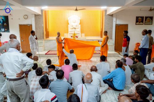 ภาพ No.231005:วันที่ 1 กรกฎาคม พ.ศ. 2568 โครงการบรรพชาสามเณร 300 รูป ถวายเป็นพุทธบูชา  วันอาสาฬหบูชา ณ จุดกำเนิดพระรัตนตรัย  ต้นแหล่งธัมมจักกัปปวัตตนสูตร เมืองพาราณสี  สารนาถ ประเทศอินเดีย