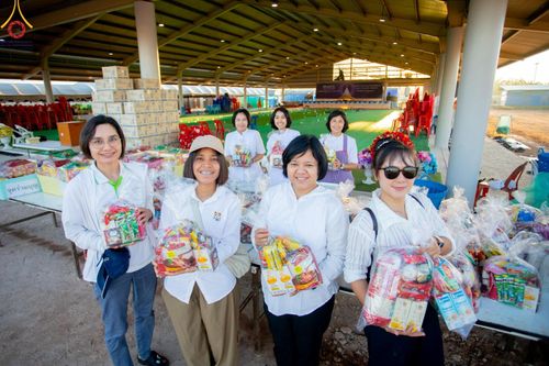 ภาพ No.211879:วันจันทร์ที่ 17 มีนาคม พ.ศ. 2568 พิธีตักบาตรพระกว่า 300 รูป ฉลองพิธีประดิษฐานพระบรมสารีริกธาตุ ณ ปทุมเจดีย์ เจดีย์พระพุทธเจ้า 5 พระองค์ ศูนย์อบรมเยาวชนปัตตานี บ้านโคกดีปลี ตำบลตุยง อำเภอหนองจิก จังหวัดปัตตานี