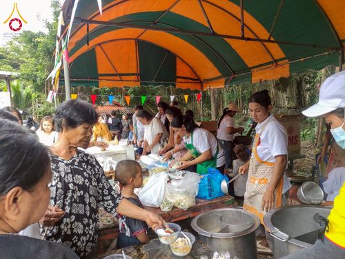 ภาพ No.274201:วันที่ 26 ตุลาคม พ.ศ. 2568 พิธีทอดกฐินสามัคคีทั่วไทย ณ วัดภูหินตัด โนนดินแดง บุรีรัมย์ โดยคณะศิษยานุศิษย์ บูชาธรรม 81 ปี หลวงพ่อธัมมชโย