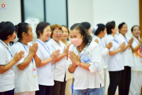 ภาพ No.250022:วันที่ 26-28 กันยายน พ.ศ. 2568 โครงการอบรมอุบาสกแก้ว อุบาสิกาแก้ว รุ่นที่ 3 ตัวแทนทอดกฐินสามัคคีทั่วไทย 30,000 วัด ณ ศูนย์ปฏิบัติธรรมจันทบุรี จ.จันทบุรี