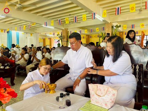 ภาพ No.274415:วันที่ 26 ตุลาคม พ.ศ. 2568 พิธีทอดกฐินสามัคคีทั่วไทย ณ วัดทุ่งรี จ.นครปฐม โดยคณะศิษยานุศิษย์ บูชาธรรม 81 ปี หลวงพ่อธัมมชโย