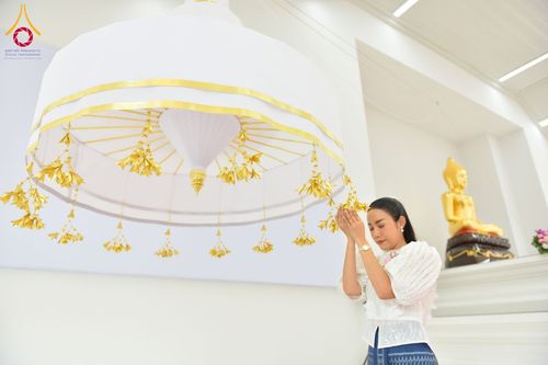 ภาพ No.152459:พิธียกฉัตรขาว 5 ชั้น กางกั้นถวายองค์พระประธาน อาคารปฏิบัติธรรมวัดสายสุวพรรณ ต.คลองสี่ อ.คลองหลวง จ.ปทุมธานี วันเสาร์ที่ 7 กันยายน พ.ศ. 2567