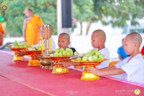 ภาพ No.135625:พิธีขอขมารับผ้าไตร , พิธีบรรพชา ในโครงการบรรพชาสามเณร ฟื้นฟูพระพุทธศาสนาทั่วไทย  ณ ศูนย์ปฏิบัติธรรมสวนผึ้ง จ.ราชบุรี วันที่ 4 เมษายน พ.ศ. 2567