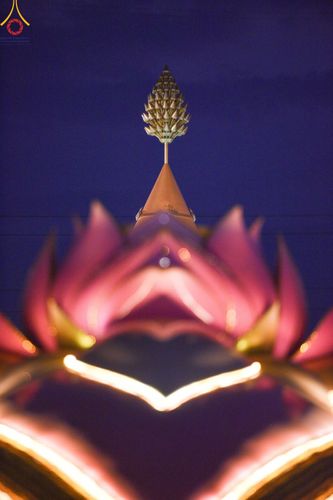 ภาพ No.129568:พิธีจุดประทีป 10,000 ดวง น้อมถวายเป็นพุทธบูชา ณ มหารัตนเจดีย์สิริปทุมสวรรค์ (เจดีย์อริยพุทธะ 5 พระองค์) ศูนย์ปฏิบัติธรรมภาคใต้ อ.บางกล่ำ จ.สงขลา  วันที่ 10 มีนาคม พ.ศ. 2567