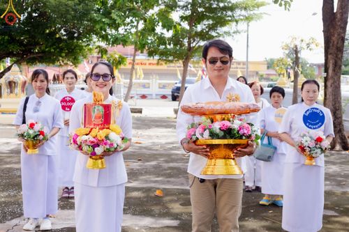ภาพ No.163029:โครงการกฐินสามัคคีทั่วไทย 30,000 วัด บูชาธรรม 80 ปี หลวงพ่อธัมมชโย โดย คณะศิษยานุศิษย์วัดพระธรรมกาย ณ วัดบ้านช้าง ต.ลำตาเสา อ.วังน้อย จ.พระนครศรีอยุธยา วันที่ 19 ตุลาคม พ.ศ. 2567