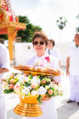 ภาพ No.164531:พิธีทอดกฐิน ณ วัดเทพมงคล อ.บางซ้าย จ.พระนครศรีอยุธยา ในโครงการกฐินสามัคคีทั่วไทย 30,000 วัด บูชาธรรม 80 ปี หลวงพ่อธัมมชโย โดยคณะศิษยานุศิษย์วัดพระธรรมกาย วันที่ 20 ตุลาคม พ.ศ. 2567