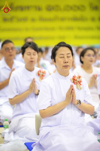 ภาพ No.134006:พิธีบูชาข้าวพระ  ในวันอาทิตย์ต้นเดือนที่ 7 เมษายน พ.ศ. 2567 ณ วัดพระธรรมกาย จ.ปทุมธานี