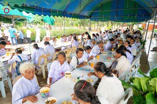 ภาพ No.172830:พิธีทอดกฐินสามัคคีสร้างทุกสิ่ง ณ ศูนย์อบรมเยาวชนสุรินทร์ วันอาทิตย์ที่ ๒๗ ตุลาคม พ.ศ. ๒๕๖๗