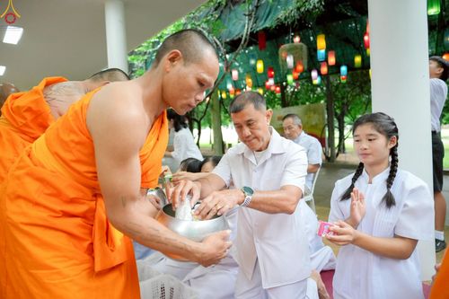 ภาพ No.248230:วันอาทิตย์ที่ 21 กันยายน พ.ศ. 2568 พิธีตักบาตร, พิธีทอดผ้าป่าบำรุงธุดงคสถานล้านนา, พิธีถวายกองทุนการศึกษาพระบาลี, พิธีถวายสลากภัตเป็นสังฆทาน เนื่องในโอกาสครบรอบ 39 ปี ธุดงคสถานล้านนา ณ ธุดงคสถานล้านนา อ.สันทราย จ.เชียงใหม่