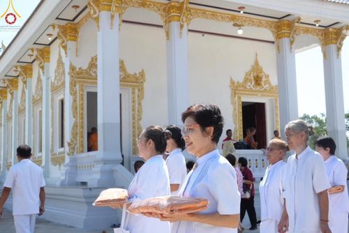 ภาพ No.167164:พิธีทอดกฐิน ณ วัดป่าสวนพฤกษชาติ ต.ทุ่งโพธิ์ อ.นาดี จ.ปราจีนบุรี ในโครงการกฐินสามัคคีทั่วไทย 30,000 วัด บูชาธรรม 80 ปี หลวงพ่อธัมมชโย โดยคณะศิษยานุศิษย์วัดพระธรรมกาย วันที่ 24 ตุลาคม พ.ศ. 2567