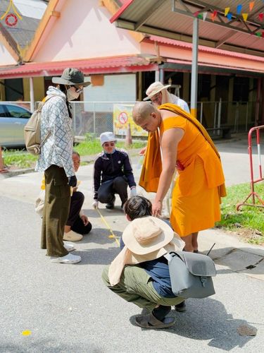 ภาพ No.211104:วันเสาร์ที่ 15 มีนาคม พ.ศ. 2568  การเตรียมงานของเจ้าหน้าที่ เพื่องานฉลองปทุมเจดีย์ ณ ศูนย์อบรมเยาวชนปัตตานี