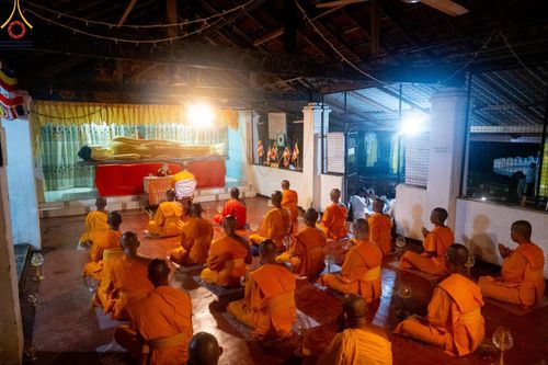 ภาพ No.141874:PhotoStory มหาศรัทธา ธรรมยาตราศรีลังกา EP.7 พิธีจุดวิสาขประทีป 6 วัด ถวายเป็น พุทธบูชา  โครงการสยาม-ลังกา ธรรมยาตรา  ฉลองเทศกาลวิสาขบูชาแห่งชาติ ศรีลังกา วันที่ 16 เดือนมิถุนายน พ.ศ. 2567