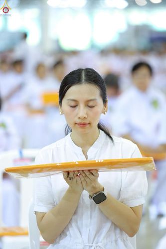 ภาพ No.243889:วันอาทิตย์ที่ 7 กันยายน พ.ศ. 2568 พิธีทอดผ้าป่าสมทบกฐินวัดพระธรรมกาย และสมทบกฐิน 30,000 วัดทั่วไทย ครั้งที่ 2 ณ ห้องแก้วสารพัดนึก 1 วัดพระธรรมกาย