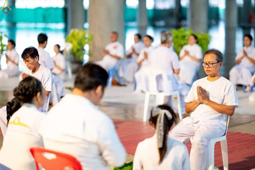 ภาพ No.242919:วันที่ 31 สิงหาคม พ.ศ. 2568 พิธีตัดปอยผมและปลงผม โครงการอุปสมบทหมู่บูชาธรรม ครบรอบ 108 ปี วันครูผู้ค้นพบวิชชาธรรมกาย ณ วัดพระธรรมกาย