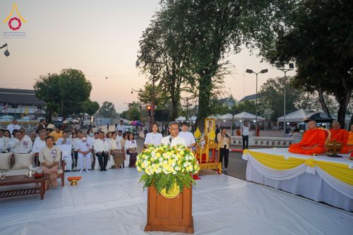 ภาพ No.208616:ตักบาตรพระ 1,743 รูป ครบรอบ 743 ปี นครน่าน ถวายเป็นพุทธบูชา น้อมบุญกุศลอุทิศให้บรรพบุรุษ วันอาทิตย์ ที่ 16 กุมภาพันธ์ พ.ศ. 2568 ณ ถนนคนเดินข่วงเมืองน่าน ต.ในเวียง อ.เมือง จ.น่าน