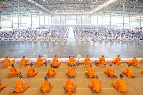 ภาพ No.102356:พิธีถวายอุปกรณ์ทำความสะอาด ณ บ้านแก้วเรือนทองคุณยายอาจารย์ฯ วัดพระธรรมกาย วันเสาร์ที่ 16 ธันวาคม พ.ศ. 2566