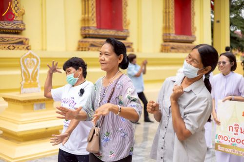 ภาพ No.275660:วันที่ 5 พฤศจิกายน พ.ศ. 2568 พิธีทอดกฐินสามัคคีทั่วไทย ณ วัดโพธิ์ศรี ต.ท่าข้าม อ.ค่ายบางระจัน จ.สิงห์บุรี โดยคณะศิษยานุศิษย์ บูชาธรรม 81 ปี หลวงพ่อธัมมชโย