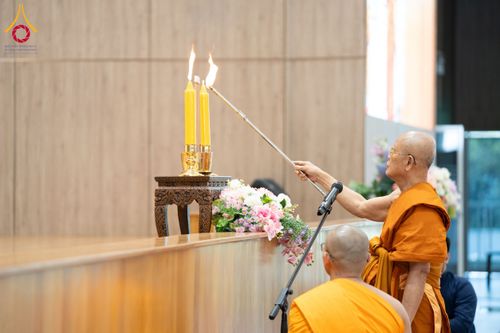 ภาพ No.129251:พิธีมอบรางวัลแก่สามเณรผู้สอบผ่าน โครงการสามเณรทรงพระปาฏิโมกข์ ณ ค่ายจองแชมป์ หมู่กุฏิสามเณรเปรียญธรรม วัดพระธรรมกาย วันอาทิตย์ที่ ๑๐ มีนาคม พ.ศ.๒๕๖๗