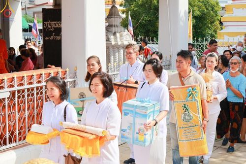 ภาพ No.169707:พิธีทอดกฐิน ณ วัดบางขุนนนท์ เขตบางกอกน้อย จ.กรุงเทพมหานคร ในโครงการกฐินสามัคคีทั่วไทย 30,000 วัด บูชาธรรม 80 ปี หลวงพ่อธัมมชโย โดยคณะศิษยานุศิษย์วัดพระธรรมกาย วันที่ 26 ตุลาคม พ.ศ. 2567