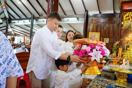 ภาพ No.94852:พิธีทอดกฐินสามัคคีทั่วไทย 5,000 วัด ณ วัดโพธิ์ศรีเจริญ อ.ศรีประจันต์ จ.สุพรรณบุรี วันที่ 12 พฤศจิกายน พ.ศ. 2566