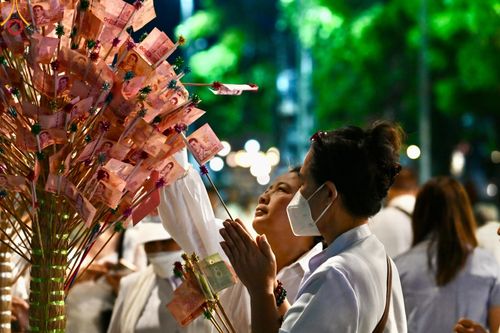 ภาพ No.126005:พิธีทำบุญเมืองนครราชสีมา ฉลอง 556 ปี ตักบาตรพระ 10,000 รูป ในวันเสาร์ที่ 2 มีนาคม พ.ศ.2567 ณ อนุสาวรีย์ท้าวสุรนารี จ.นครราชสีมา จัดโดย คณะสงฆ์จังหวัดนครราชสีมา ร่วมกับสำนักงานจังหวัดนครราชสีมา