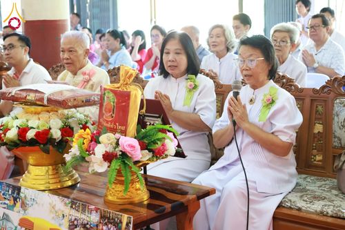 ภาพ No.182025:พิธีทอดกฐิน ณ วัดพานิชธรรมมิการาม จ.ลพบุรี ในโครงการทอดกฐินสามัคคีทั่วไทย 30,000 วัด บูชาธรรม 80 ปี หลวงพ่อธัมมชโย โดยคณะศิษยานุศิษย์วัดพระธรรมกาย วันที่ 2 พฤศจิกายน พ.ศ. 2567