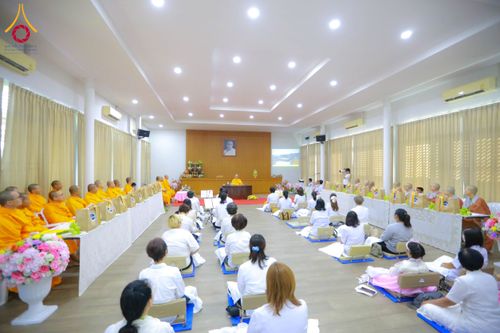 ภาพ No.197519:พิธีถวายสังฆทานคณะสงฆ์ 2 นิกายเชื่อมสัมพันธ์ไทย-เกาหลี วันอาทิตย์ที่ 5 มกราคม พ.ศ. 2568 ณ อาคารชมรมภาวนารักษ์ วัดพระธรรมกาย อำเภอคลองหลวง จังหวัดปทุมธานี