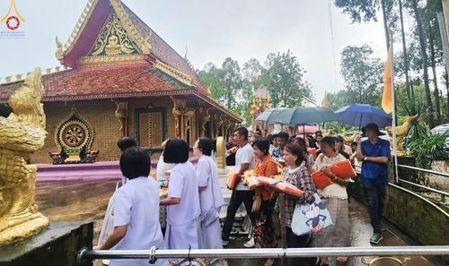 ภาพ No.169655:พิธีทอดกฐิน ณ วัดเทพกษัตรี(วัดบ้านดอน) อ.ถลาง จ.ภูเก็ต ในโครงการกฐินสามัคคีทั่วไทย 30,000 วัด บูชาธรรม 80 ปี หลวงพ่อธัมมชโย โดยคณะศิษยานุศิษย์วัดพระธรรมกาย วันที่ 26 ตุลาคม พ.ศ. 2567