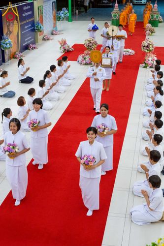 ภาพ No.231209:วันพฤหัสบดีที่ 3 กรกฏาคม พ.ศ. 2568 พิธีมุทิตาสักการะพระภิกษุนาคหลวง พระมหาพนาวัฒน์ ธมฺมนฺตคามี (จันทร์เผือก) เปรียญธรรม ๙ ประโยค ณ วัดพระธรรมกาย ปทุมธานี