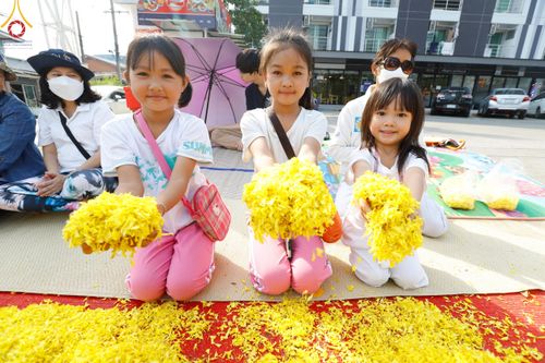ภาพ No.119979:พิธีต้อนรับพระธรรมยาตรา ในโครงการธรรมยาตรา กตัญญูบูชา มหาปูชนียาจารย์ พระมงคลเทพมุนี(สด จนฺทสโร) พระผู้ปราบมาร อนุสรณ์สถาน 7 แห่ง ปีที่ 12 วันที่ 28 มกราคม พ.ศ. 2567 ณ วัดพระธรรมกาย จ.ปทุมธานี