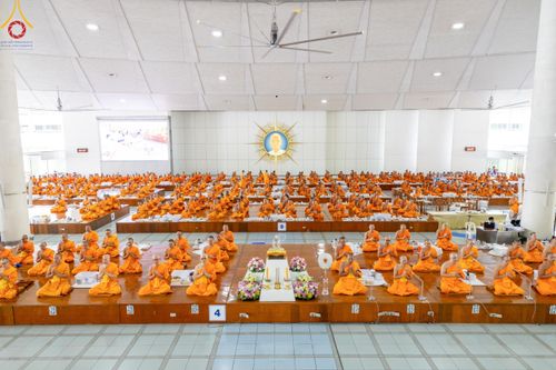 ภาพ No.168645:พิธีถวายภัตตาหารเมนูสวรรค์ ณ หอฉันคุณยายอาจารย์ วัดพระธรรมกาย ในวันเสาร์ที่ 9 พฤศจิกายน พ.ศ. 2567