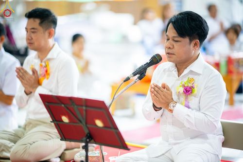 ภาพ No.142290:พิธีตักบาตรฉลองพระใหม่ ในโครงการอุปสมบทหมู่รุ่นผู้บริหาร  ณ วิหารคด วัดพระธรรมกาย วันอาทิตย์ที่ 23 มิถุนายน พ.ศ.2567