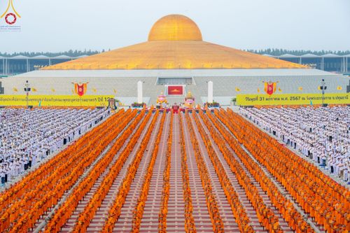 ภาพ No.121936:พิธีจุดประทีปถวายเป็นพุทธบูชา และบูชาธรรมมหาปูชนียาจารย์ พระมงคลเทพมุนี(สด จนฺทสโร) ในโครงการธรรมยาตรา กตัญญูบูชา มหาปูชนียาจารย์ พระมงคลเทพมุนี(สด จนฺทสโร) พระผู้ปราบมาร อนุสรณ์สถาน 7 แห่ง ปีที่ 12 วันที่ 31 มกราคม พ.ศ. 2567 ณ วัดพระธรรมกาย จ.ปทุมธานี