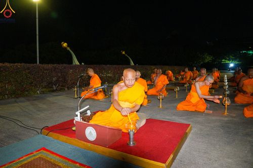 ภาพ No.125280:พิธีจุดโคมมาฆประทีป เพื่อถวายเป็นพุทธบูชา ณ เจดีย์สวรรค์ วัดบ้านขุน  อำเภอฮอด จังหวัดเชียงใหม่ วันเสาร์ที่ ๒๔ กุมภาพันธ์ พ.ศ. ๒๕๖๗