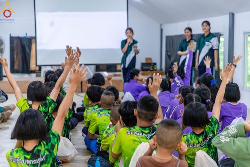 ภาพ No.104727:วันรวมพลังเด็กดี V-star ผู้นำฟื้นฟูศีลธรรมโลก จังหวัดแม่ฮ่องสอน วันพฤหัสบดีที่ 30 พฤศจิกายน พ.ศ. 2566 ณ ศูนย์ปฏิบัติธรรมขุนยวม อ.ขุนยวม จ.แม่ฮ่องสอน