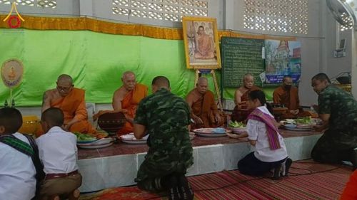 ภาพ No.176784:พิธีทอดกฐิน ณ วัดโคกสว่าง จ.อุดรธานี ในโครงการกฐินสามัคคีทั่วไทย 30,000 วัด บูชาธรรม 80 ปี หลวงพ่อธัมมชโย โดยคณะศิษยานุศิษย์วัดพระธรรมกาย วันที่ 7 พฤศจิกายน พ.ศ. 2567 กฐินสัมฤทธิ์เด็กดี V-Star เพื่อสร้างหอระฆัง โรงเรียนบ้านโนนงามอุดมวิทย์ และ โรงเรียนกำแ